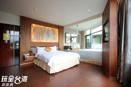Shuian Lakeside Hotel Юйчи Экстерьер фото