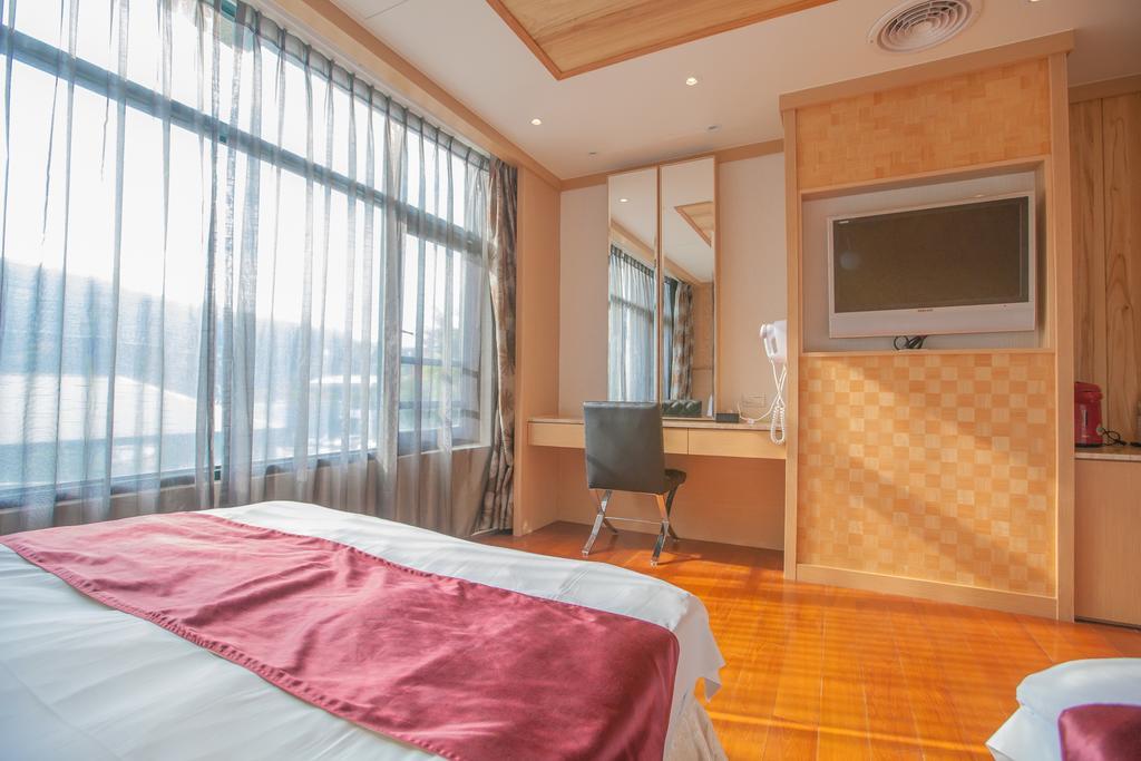 Shuian Lakeside Hotel Юйчи Экстерьер фото