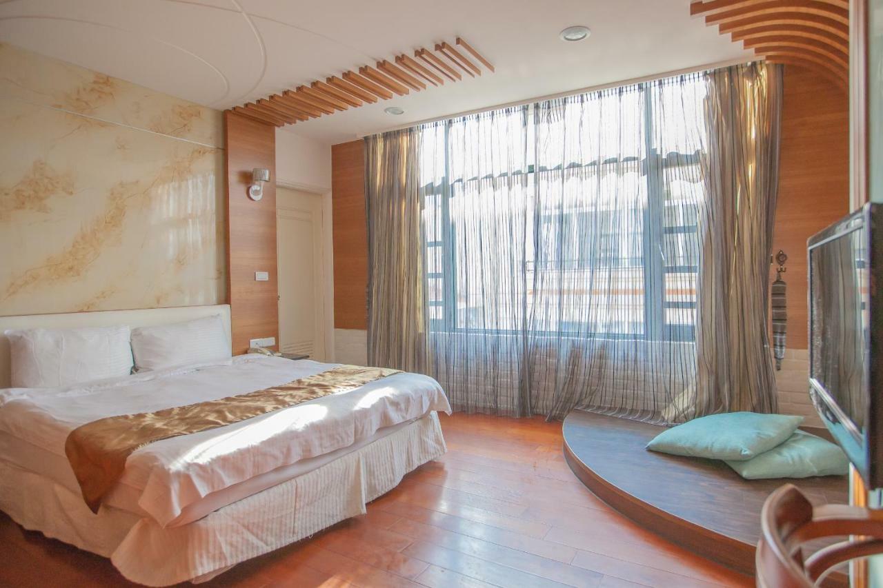 Shuian Lakeside Hotel Юйчи Экстерьер фото